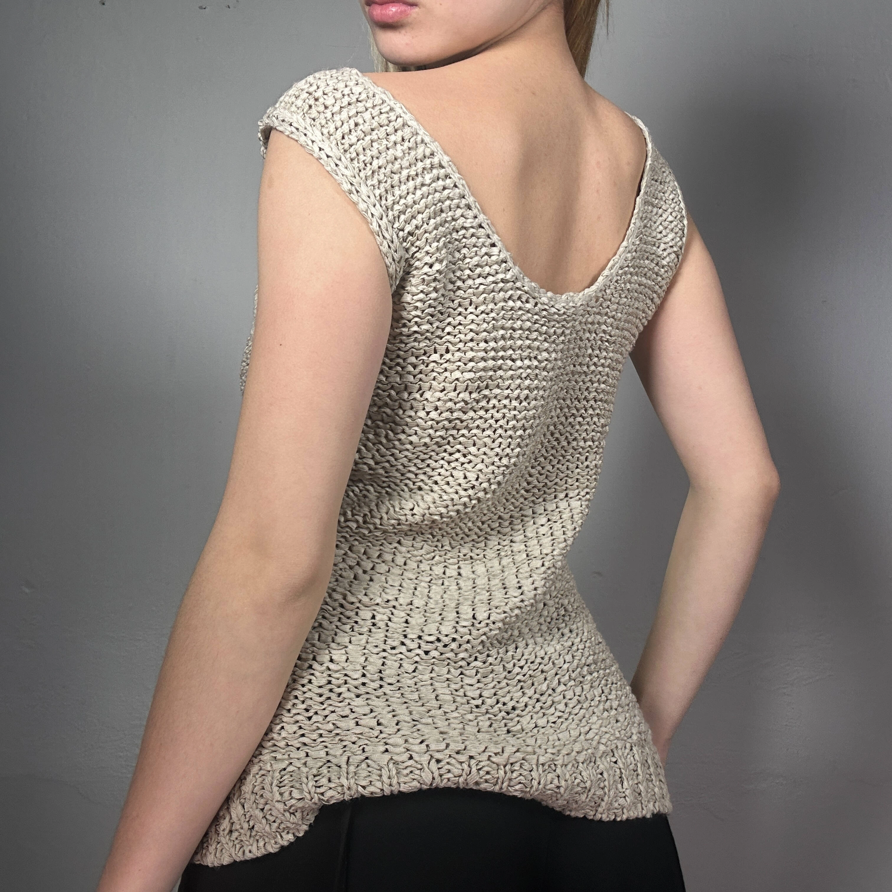 Vintage Boho Chic: Zacht Beige Gebreid Topje uit de 90's, Open Details, Maat M.