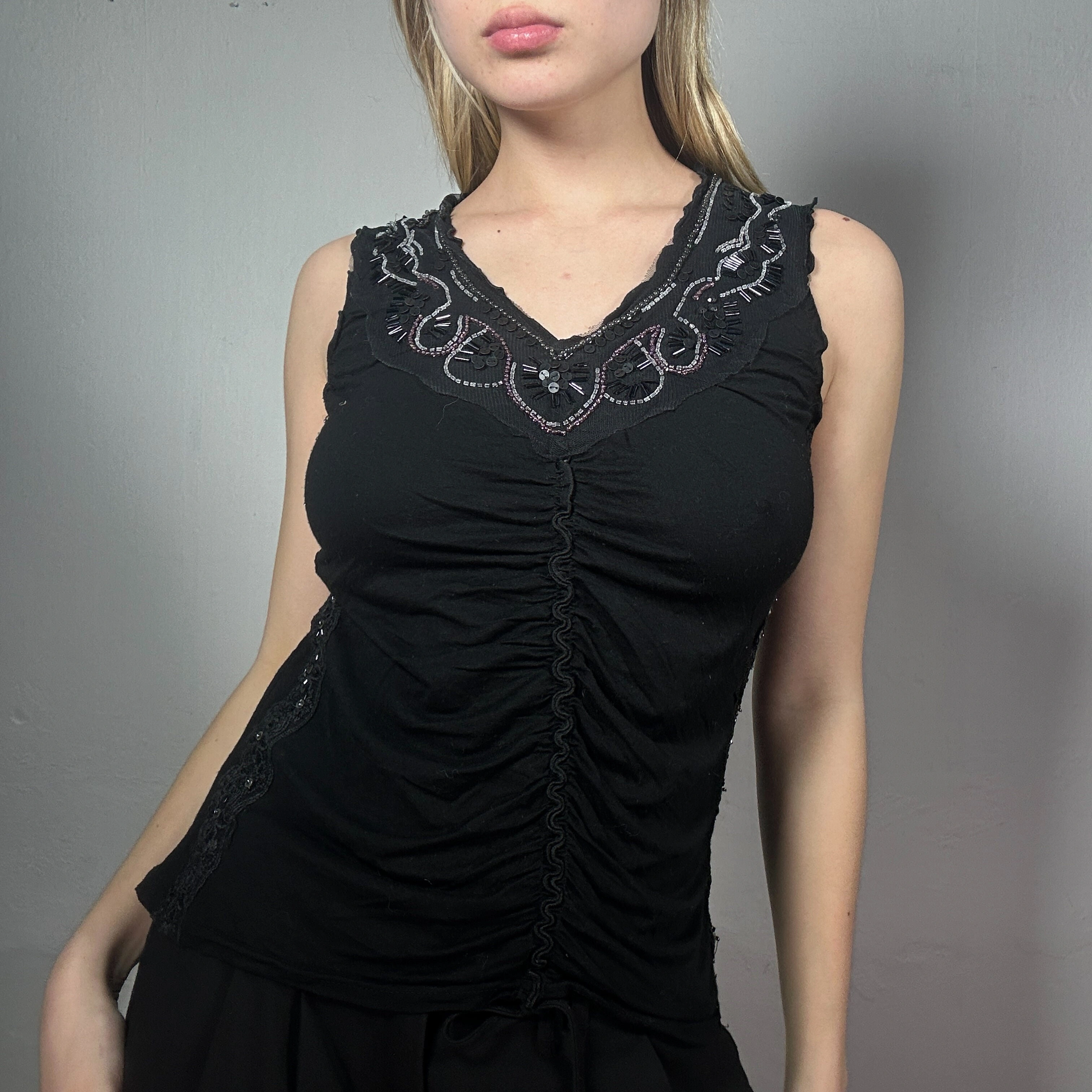 Zwoel jaren 90 zwart ruched topje met borduursel Sexy vintage look voor jou S maat